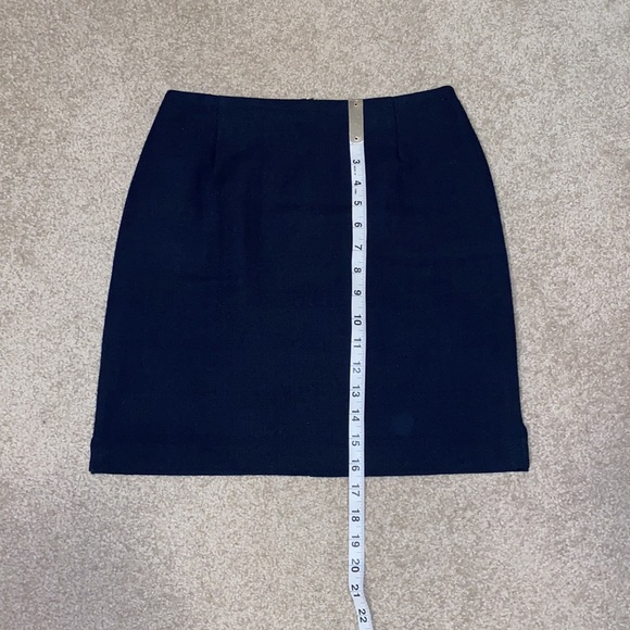 Navy Skirt Tweed-like textured Material - Picture 3 of 7